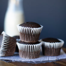 Load image into Gallery viewer, Chocolate Cupcake